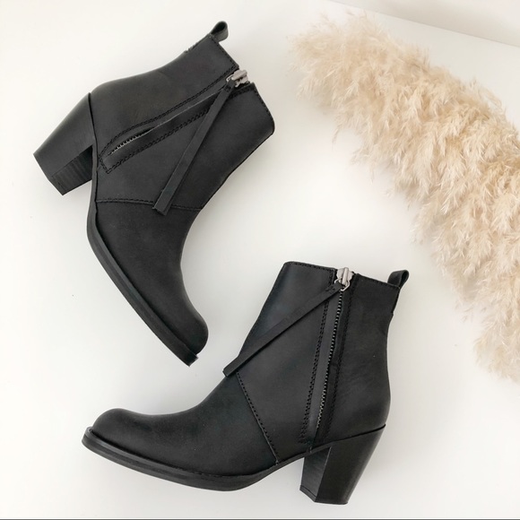 Acne Studios Shoes - Acne Studios Pistol Ankle Boots